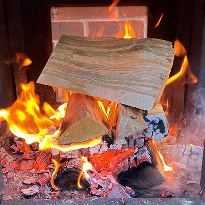 L'Bode kiln dried thin split logs